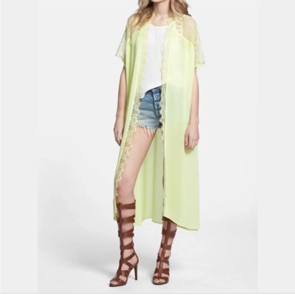 ASTR The Label Citrus Yellow Kimono Women’s Size Medium NWT